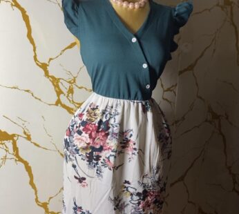 Magnifique ensemble robe blanche fleurie haut vert – Chic et tendance