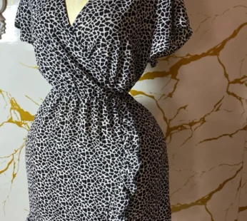 Robe mini noir et blanc femme – Courte, chic et tendance