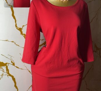 Magnifique mini robe rouge à manches longues – Chic et élégante