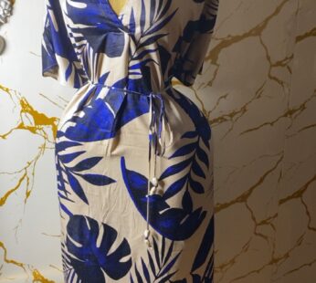 Magnifique robe longue en satin – Chic et luxueuse