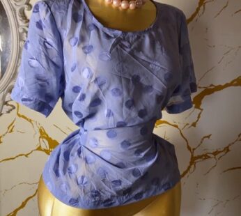 Magnifique chemisier bleu ciel – Chic et doux