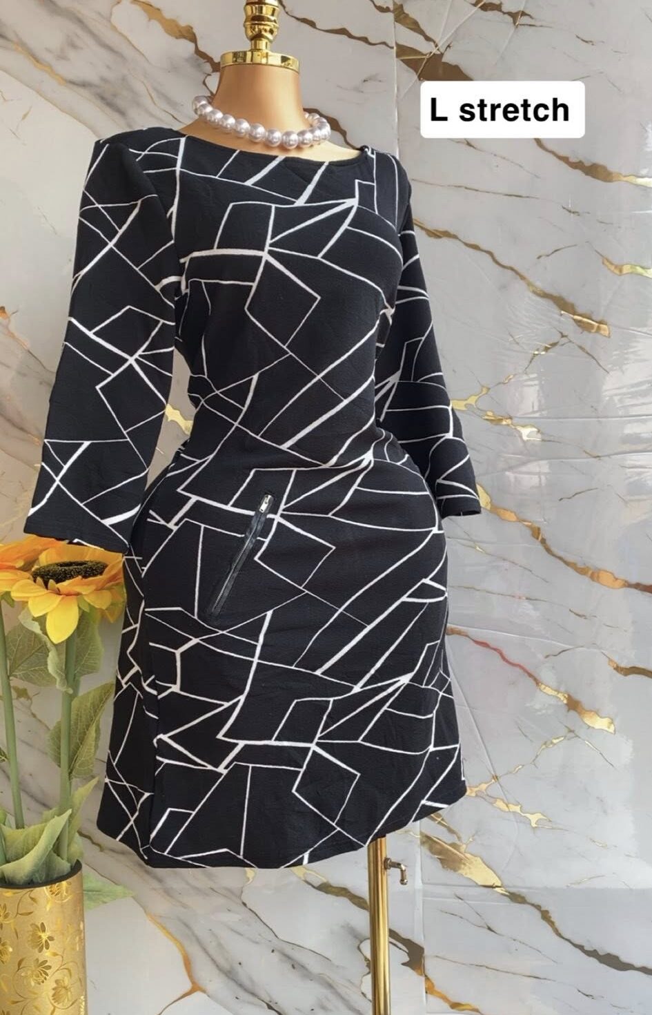 Magnifique robe noire stretch – Élégante et sculptante